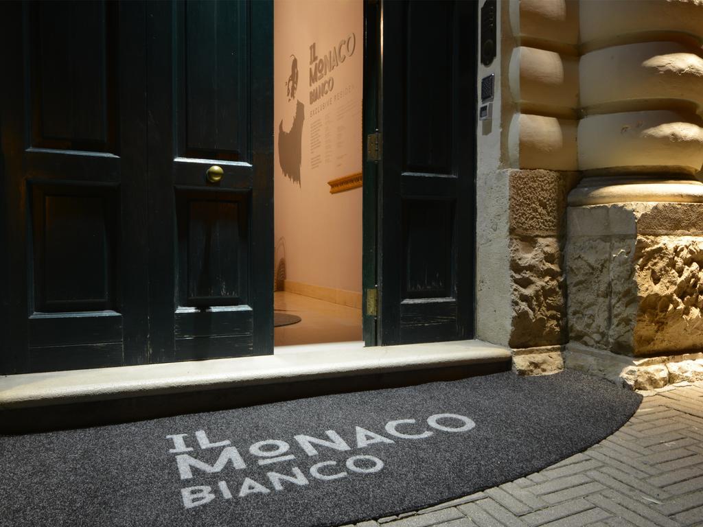 Bed and Breakfast La Residenza Del Monaco Bianco Матера Екстер'єр фото